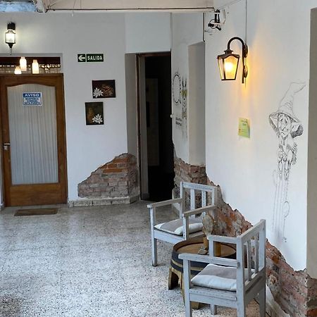 Alojamiento En El Centro De Salta - Casaguemessalta Dış mekan fotoğraf
