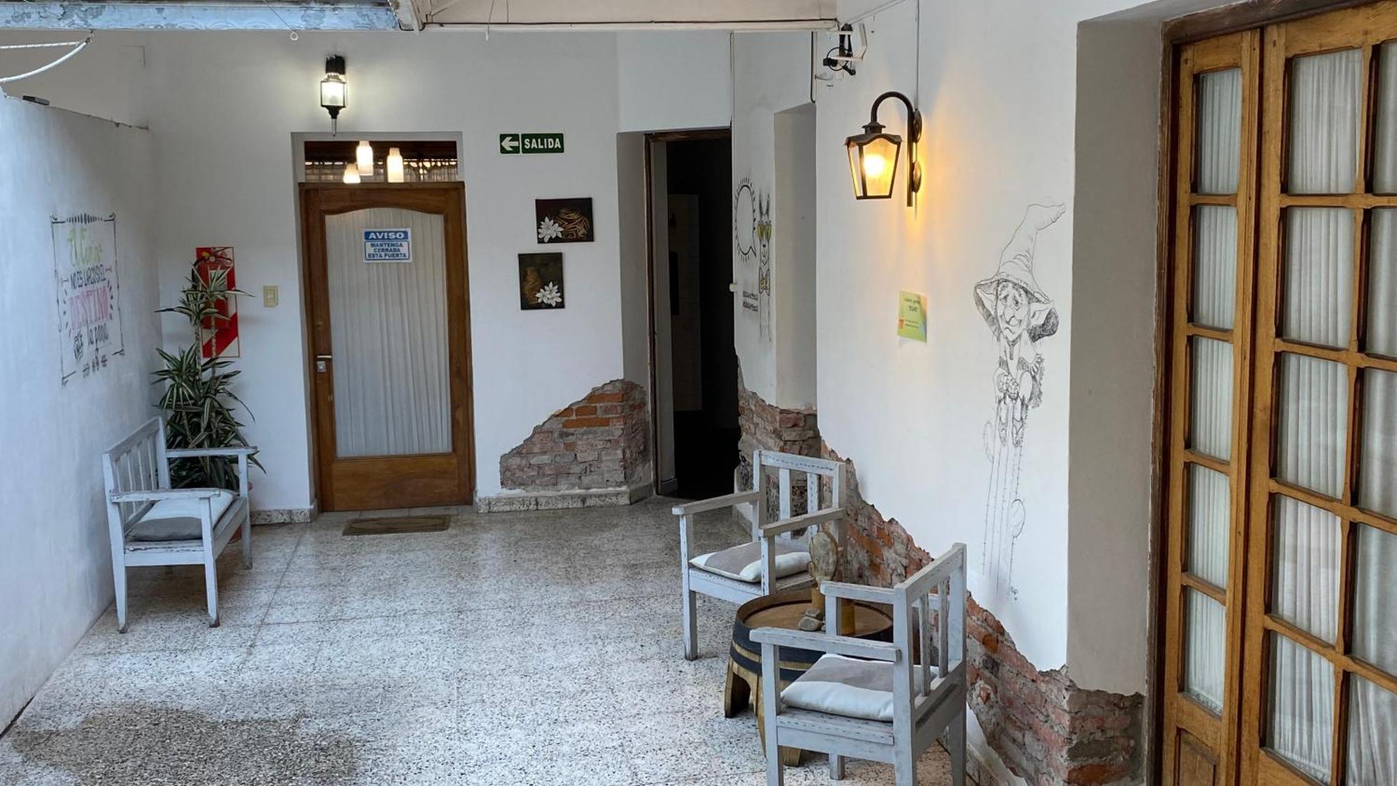 Alojamiento En El Centro De Salta - Casaguemessalta Dış mekan fotoğraf